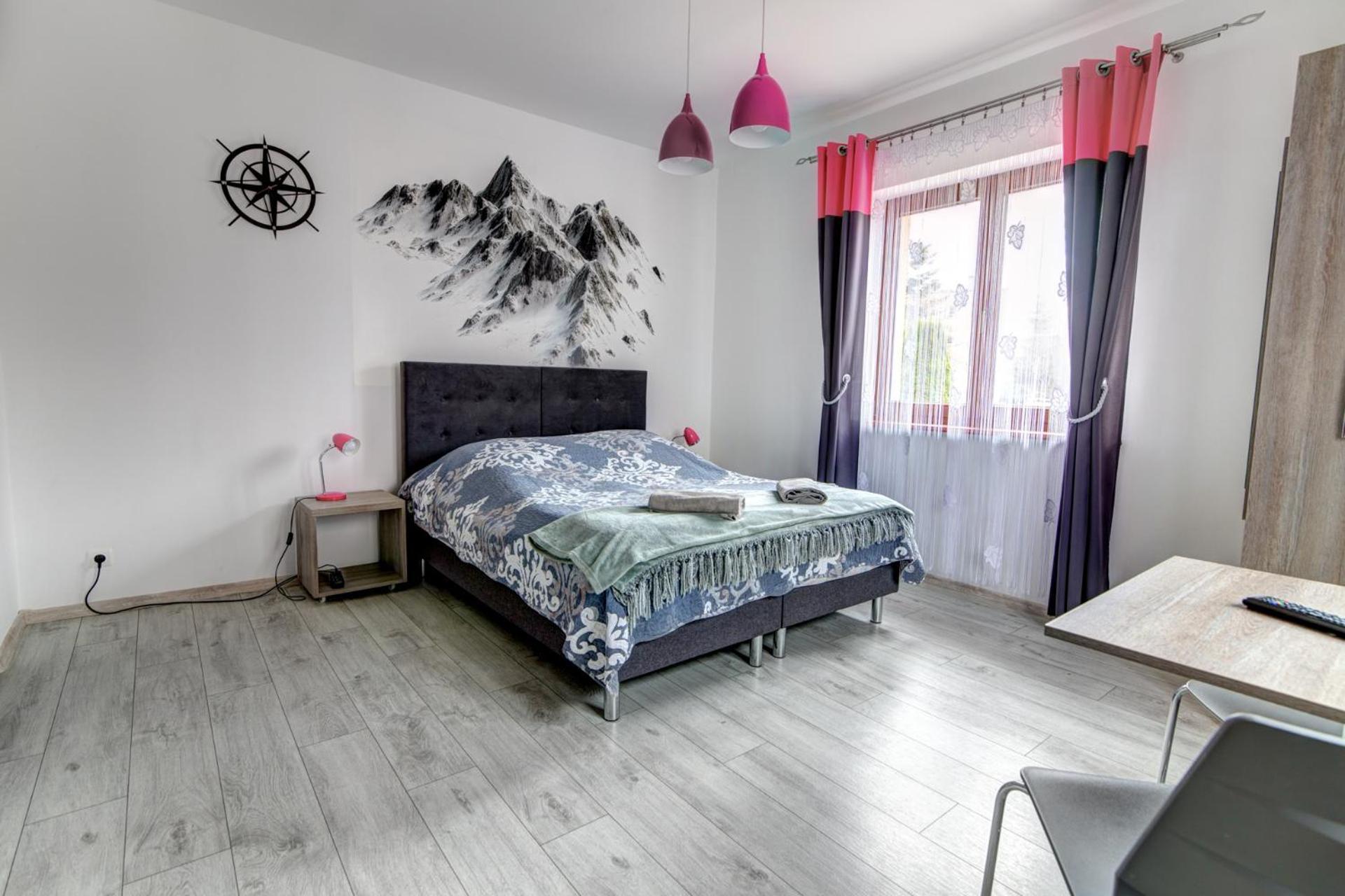 Willa Pod Zegarem - W Cenie Parking, Szybkie Wifi, Duzy Ogrod, Wiata Grilowa! Krynica Zdroj Quarto foto